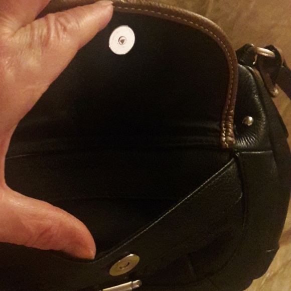 EUC Giani Bernini Pebble Leather Crossbody Handbag - Picture 7 of 7